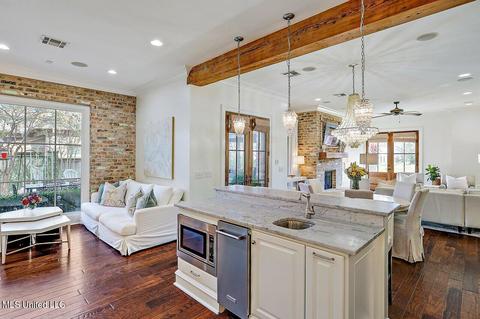 611 Arbor Way, Brandon, MS 39047 photo 9