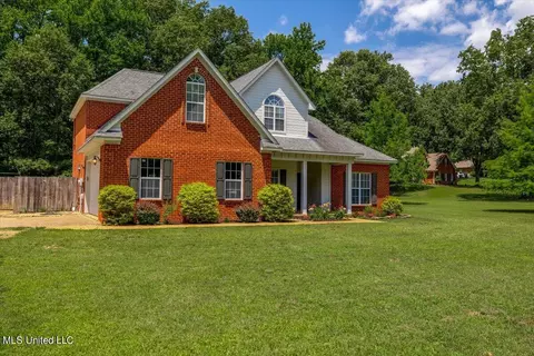 2331 Oak Creek Dr, Hernando, MS 38632 photo 3