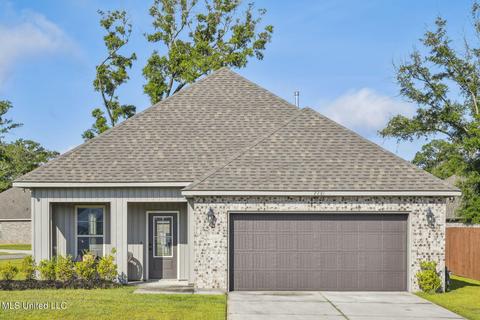 7751 Georgia Cv, Ocean Springs, MS 39564