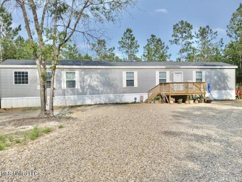 25200 Creek Cv, Perkinston, MS 39573