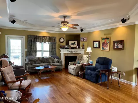 1329 Ora Lee Dr, Hernando, MS 38632 photo 5