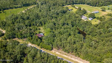 1470 Firetower Rd, Kiln, MS 39556
