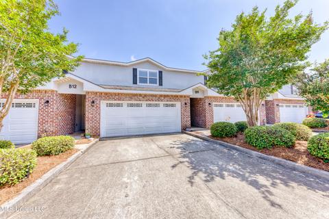 2830 Palmer Dr #11, Gulfport, MS 39507