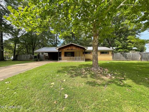 3320 Marguerite Dr, Pearl, MS 39208
