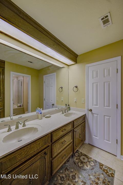 214 Memory Oaks Dr, Raymond, MS 39154 photo 25