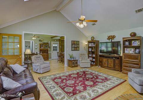 214 Memory Oaks Dr, Raymond, MS 39154 photo 13