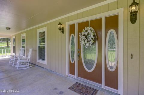 214 Memory Oaks Dr, Raymond, MS 39154 photo 7