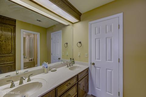 214 Memory Oaks Dr, Raymond, MS 39154 photo 24