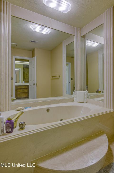 214 Memory Oaks Dr, Raymond, MS 39154 photo 27