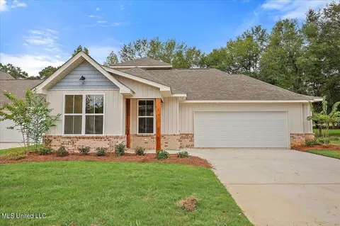 113 Colebrooke Cv, Florence, MS 39073 photo 1