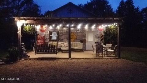 7005 Parsons Rd, Terry, MS 39170