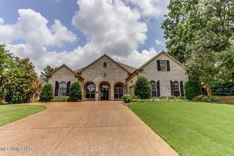 1676 Cedar Grove Dr, Hernando, MS 38632 photo 2