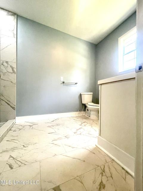 570 Division St, Biloxi, MS 39530 photo 28
