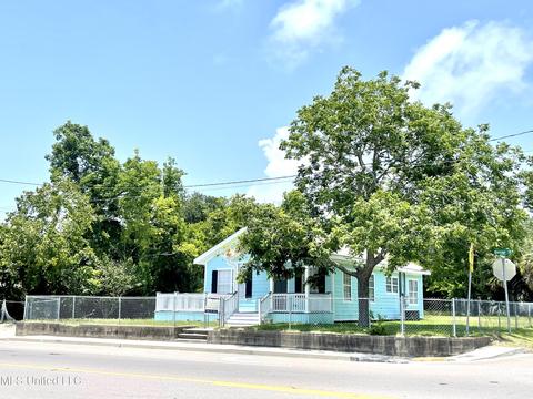 570 Division St, Biloxi, MS 39530 photo 5