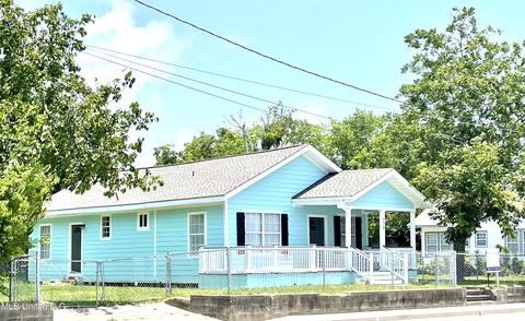 570 Division St, Biloxi, MS 39530 photo 4