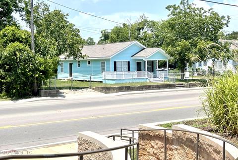 570 Division St, Biloxi, MS 39530 photo 3