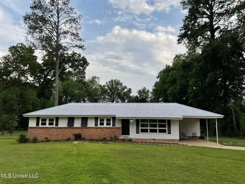 221 Spring St, Lexington, MS 39095