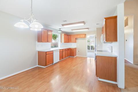 2077 Juniper Dr, Biloxi, MS 39532 photo 11