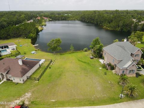 106 Emerald Lake Dr, Waveland, MS 39576