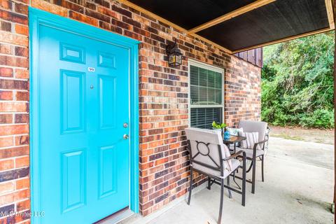 1550 E Second St #Q-99, Pass Christian, MS 39571