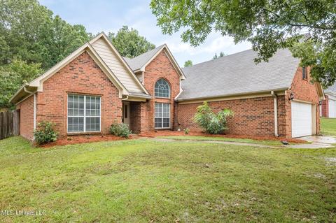 1241 Pendulum Dr, Hernando, MS 38632