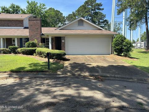 218 Old Oak Cir, Brandon, MS 39042 photo 2