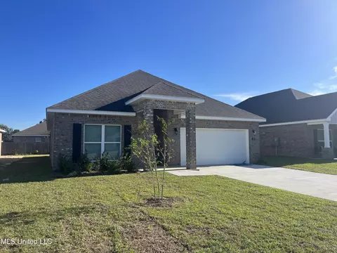79 Saltmeadow Cir, Ocean Springs, MS 39564