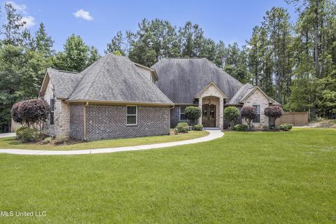 11752 Honey Bear Ln, Saucier, MS 39574 photo 2
