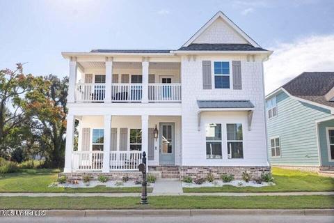 108 Everly Cir, Ocean Springs, MS 39564