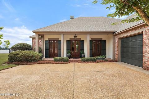 166 Belle Pointe Dr, Madison, MS 39110 photo 2