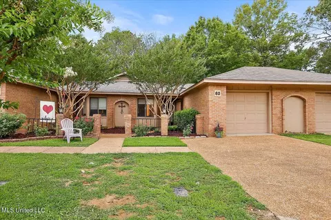 60 Shore Dr, Clinton, MS 39056