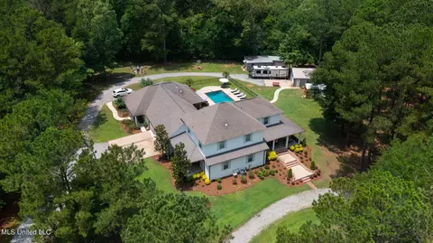 125 Lakeshire Cv, Canton, MS 39046