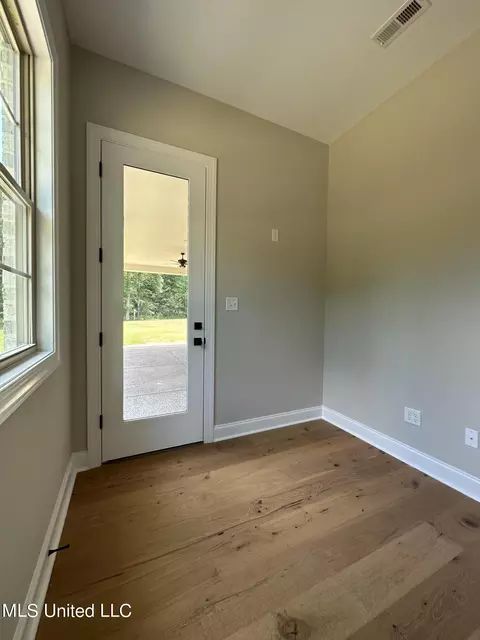 2079 Livingston Way, Hernando, MS 38632 photo 11