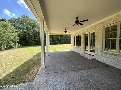 2079 Livingston Way, Hernando, MS 38632 photo 14