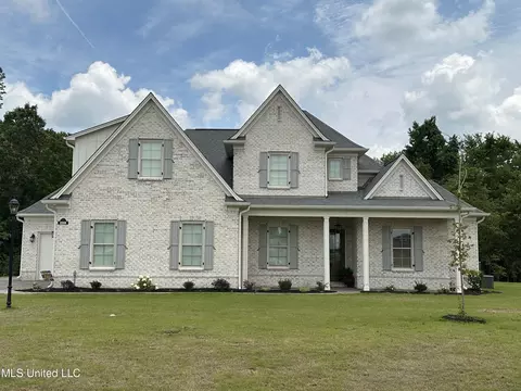 2079 Livingston Way, Hernando, MS 38632 photo 2