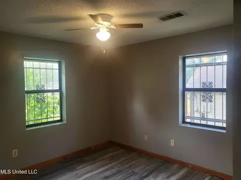 768 Pine St, Coldwater, MS 38618 photo 8