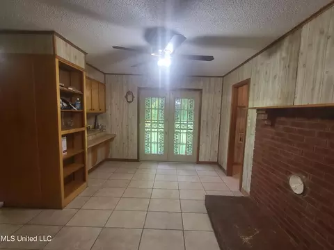 768 Pine St, Coldwater, MS 38618 photo 4