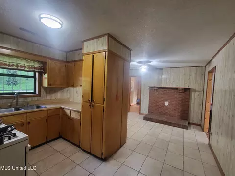 768 Pine St, Coldwater, MS 38618 photo 6