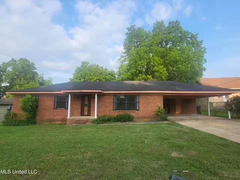 768 Pine St, Coldwater, MS 38618 photo 2