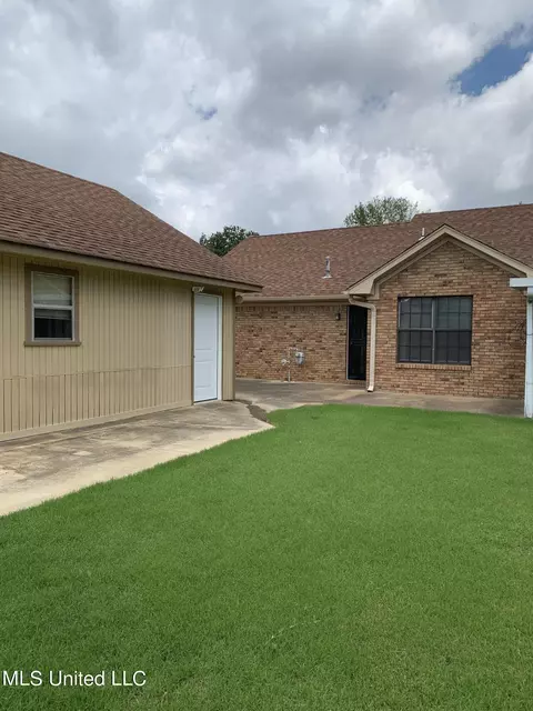 7019 Bluegrass Rd, Olive Branch, MS 38654 photo 16