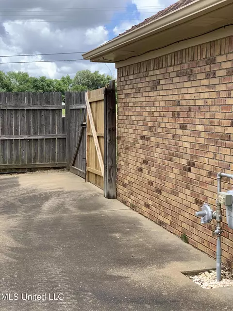 7019 Bluegrass Rd, Olive Branch, MS 38654 photo 17