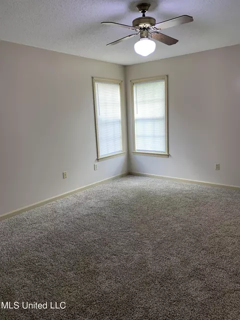 7019 Bluegrass Rd, Olive Branch, MS 38654 photo 13