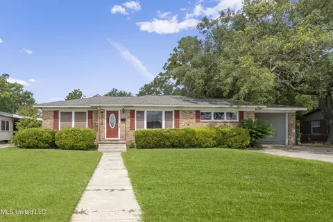2005 Buena Vista St, Pascagoula, MS 39567