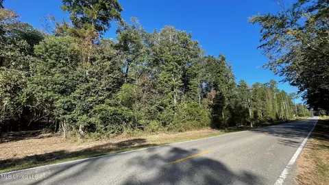 S South Swan Road, Gulfport, MS 39503
