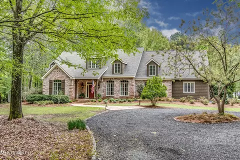 144 Chapel Ln, Madison, MS 39110