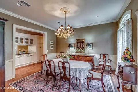 Dining - 144 Chapel Ln, Madison, MS 39110 photo 1 of 4