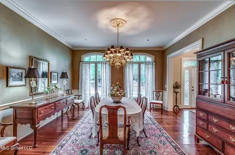 Dining - 144 Chapel Ln, Madison, MS 39110 photo 2 of 4