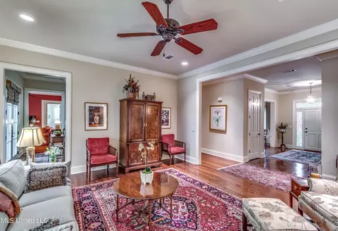 Living - 144 Chapel Ln, Madison, MS 39110 photo 3 of 7