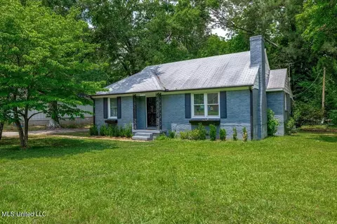 10132 Goodman Rd, Olive Branch, MS 38654