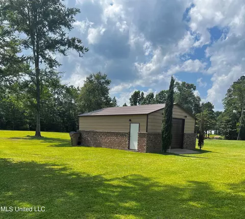 1020 Mindy Ln, Summit, MS 39666 photo 3